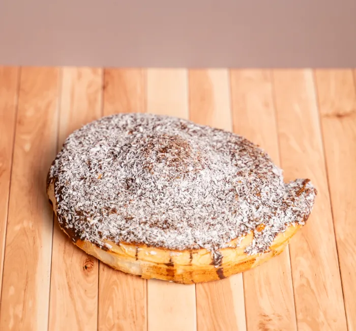 Kakaós csiga kakaós bevonómasszával, kókusszal 